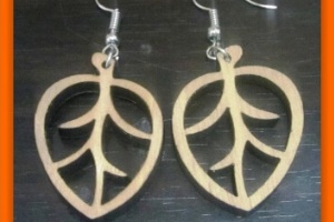 Laser-cut Wood Earrings: Discover Wood Jewelry Makers in Uganda!